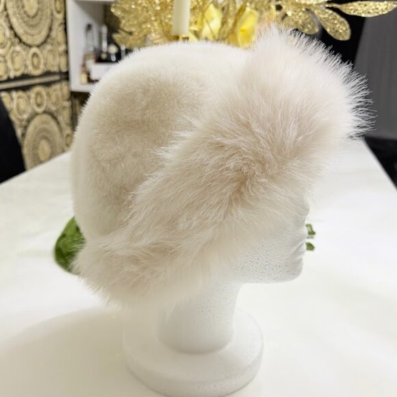 Women’s Elegant Ivory Faux Fur Winter Hat - Picture 6 of 6